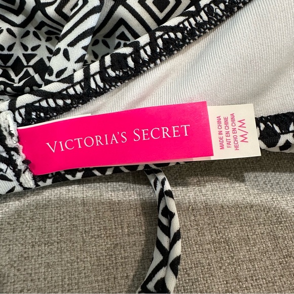 Victoria's Secret Black and White Bikini Top - Picture 4 of 4